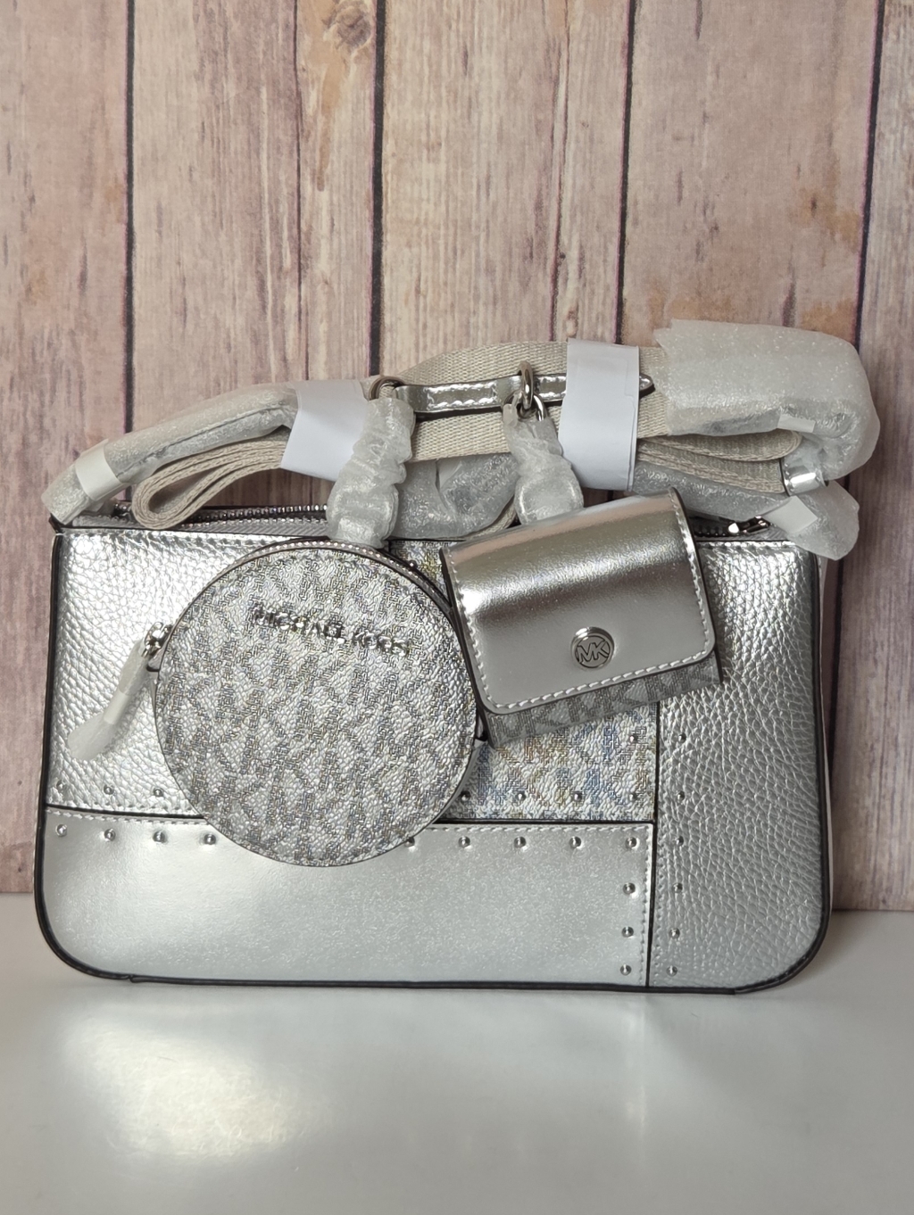 Michael Michael Kors Metallic Crossbody Bag With Round Pouch & Ipod Case Nwt